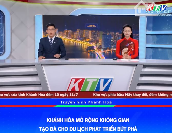 BÁN ĐẤT TẶNG NHÀ CẤP 4, GẦN BIỂN, HẺM NGUYỄN THIỆN THUẬT, TRUNG TÂM NHA TRANG, KHÁNH HÒA.