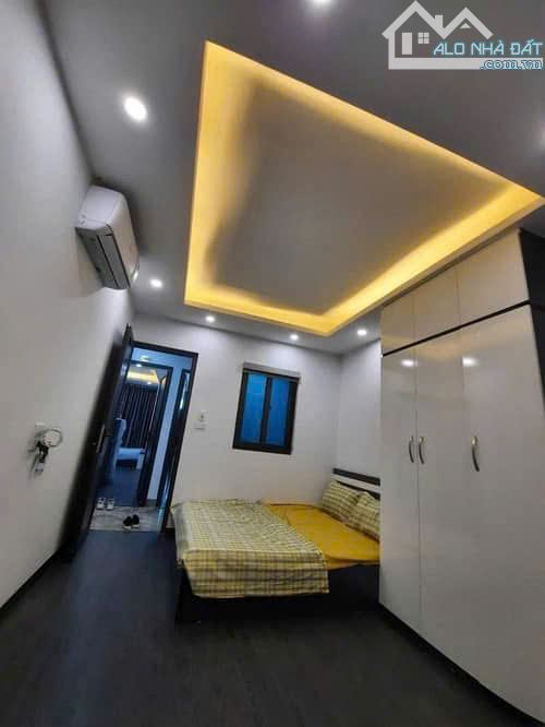 CHỦ CẦN $$$ BÁN GẤP, TOÀ CHDV 7 TẦNG THANG MÁY - 35 PHÒNG FULL ĐỒ - MẶT TIỀN BỀ THẾ 12M- D