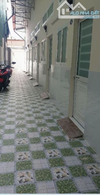 Nhà gần mặt tiền Quốc lộ 13 Chợ Bình Triệu, Dt 200m2, ngang 10m, Chỉ 13.6 tỷ