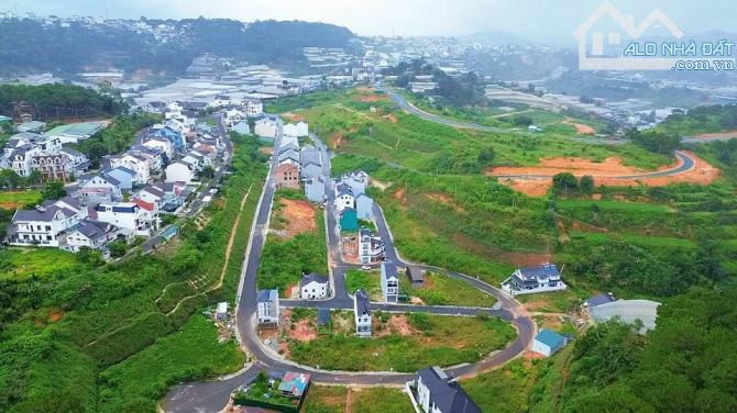 Bán đất 2 mặt tiền KDC số 5 An Sơn-Đà Lạt giá chỉ 45tr/m2 còn thương lượng