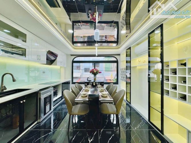 Bán nhà mặt phố Hoàng Hoa Thám! Phân lô phố Tây, đẳng cấp thượng lưu, 65m2 x 7 tầng 25.tỷ