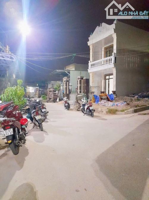 Gia đình kẹt tiền cho con đi du học cần bán gấp đất ngay trung tâm PHƯỚC TỈNH - LONG HẢI