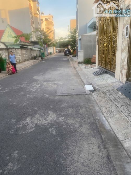 Nhà 4 tầng Đường số 2, Trường Thọ, Thủ Đức. Gồm 6 phòng thu nhập 20triệu/tháng