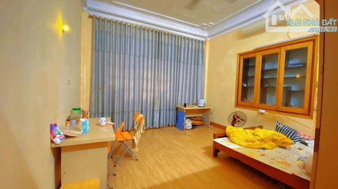 víp nhà mặt phố vũ tông phan ngay, định công thượng quận thanh xuân 80Mx3TxMT4m hơn 15 tỉ