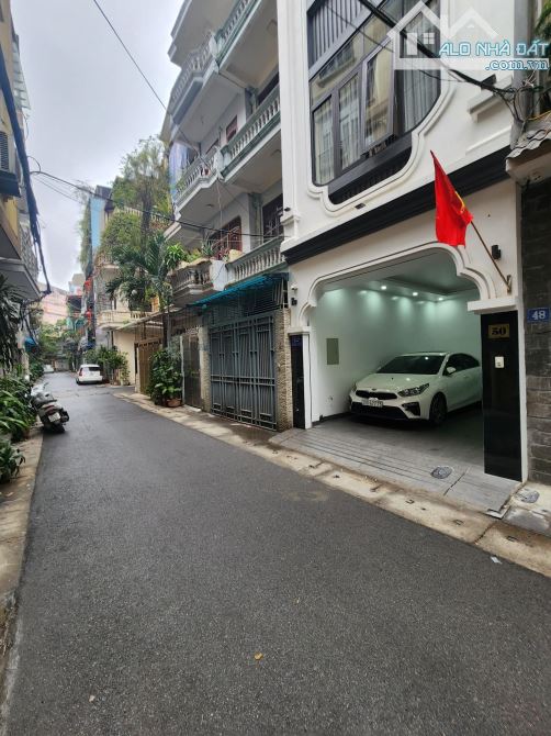 BÁN NHÀ PHÂN LÔ Ô TÔ TRÁNH QUẬN HAI BÀ TRƯNG - DT 60M x 6T thang máy - CHÀO GIÁ 18.7 TỶ.
