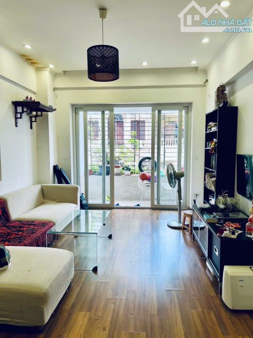 Nhà phân lô Tăng Thiết Giáp – Đại lộ Tây Thăng Long - 35m2 x 5 tầng - ô tô đỗ 10m - 9,5 tỷ
