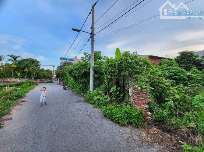 Ô tô 30 chỗ đỗ cửa-Gần chợ,trường học.Bán Đất trung tâm Dương Quang,Dt80m,Giá 5.6 Tỷ.