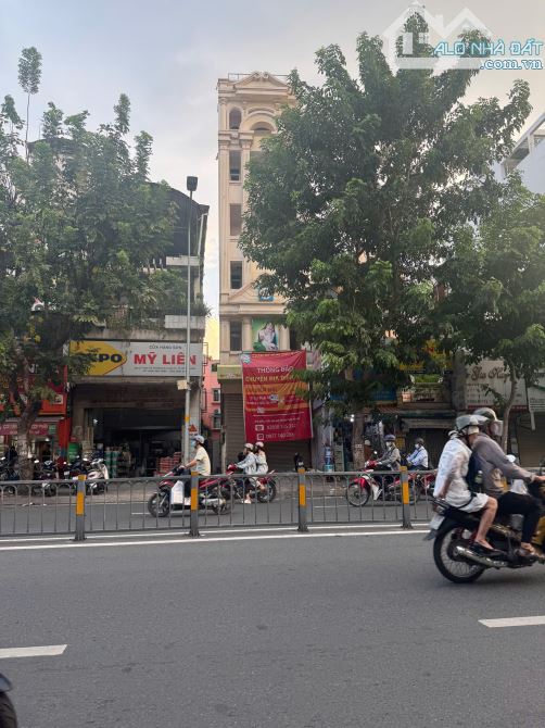1 Hầm + 6 tầng + thang máy- 237 Lý Thái Tổ, P.9, Quận 10- 32 tỷ