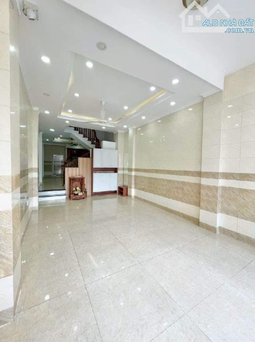 BÁN NHÀ 4 TẦNG ĐƯỜNG 22 LINH ĐÔNG HẺM XE HƠI 5M GẦN PHẠM VĂN ĐỒNG 6,7 TỶ