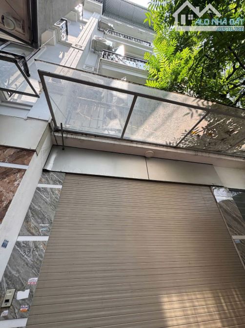 8,5 tỷ Minh Khai, HBT 34m2 5 tầng siêu phẩm ô tô đỗ  - nhà đẹp -gần trường, chợ
