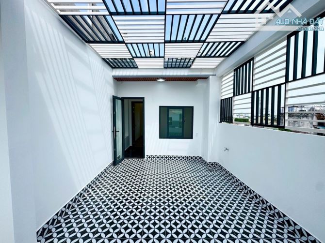 NHÀ ĐẸP 4 TẦNG, NGAY HUỲNH TẤN PHÁT - FULL NỘI THẤT