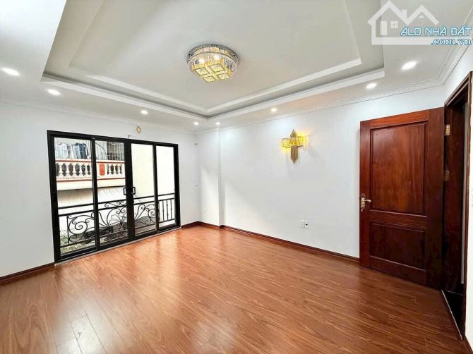 NHÀ ĐẸP Ở NGAY - LÔ GÓC - HÀNG XÓM CIPUCHA - SỔ ĐỎ RIÊNG