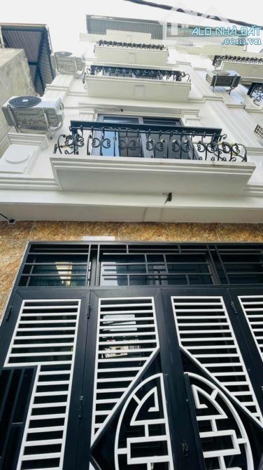 BÁN 5.5 TỶ NHÀ MỚI 5 TẦNG KHU LA DƯƠNG gần TTTM AEON  DƯƠNG NỘI cách Ô TÔ 30m.