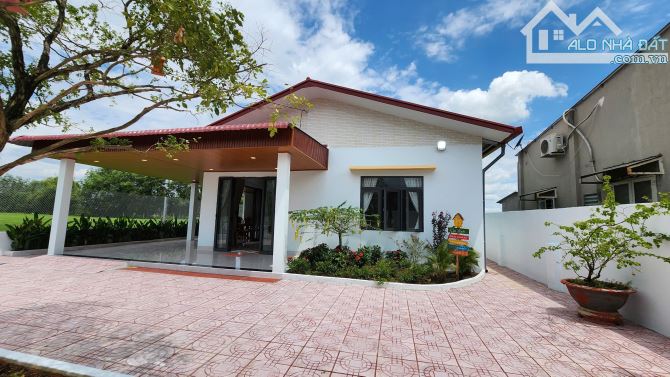 bán nhà vườn siêu đẹp 15x45m, xã Hòa Khánh Tây, Đức Hòa, Long An. Giá bán 4.5 tỷ