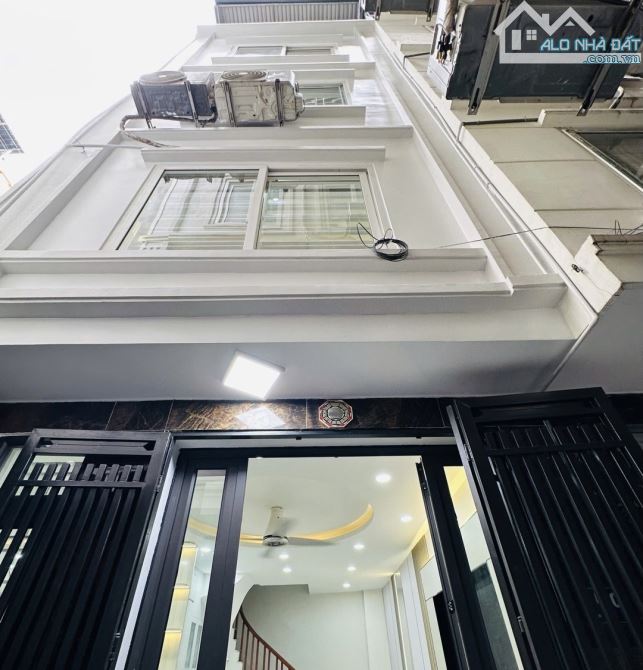 BÁN NHÀ TẢ THANH OAI- NHÀ MỚI - NỘI THẤT XỊN- 5,5 T.Ỷ