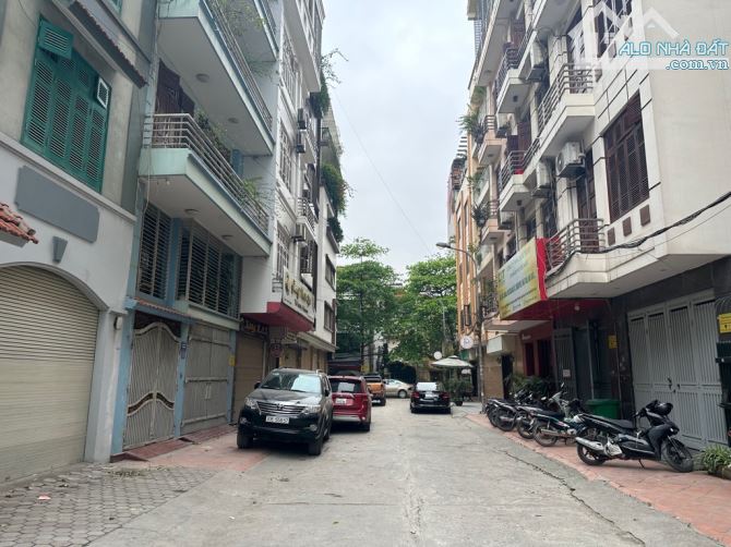 BÁN NHÀ HỒ TÙNG MẬU- Ô TÔ TRÁNH- 70M2, 5 TẦNG, MT 5M- PHÂN LÔ, VỈA HÈ RỘNG_ GIÁ 17 TỶ