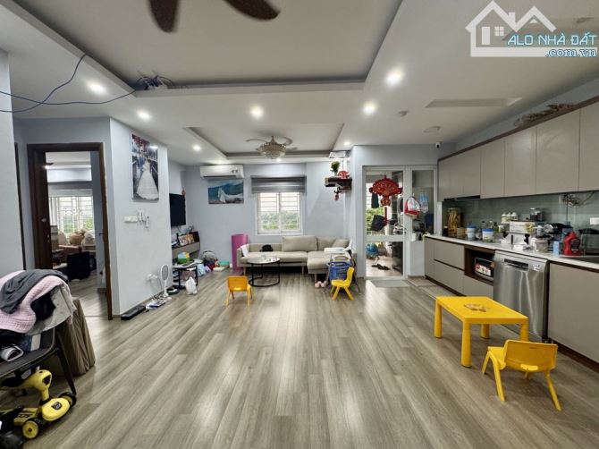 BÁN CĂN GÓC 3 PHÒNG NGỦ – RUBY 1 GIANG BIÊN – 81.3M² – FULL NỘI THẤT – GIÁ HỢP LÝ