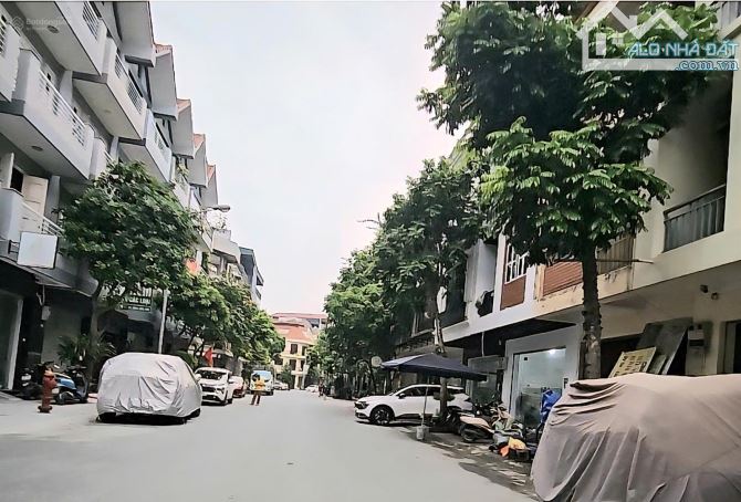 Bán lô liền kề KĐT Nam La Khê,Hà Đông,DT 126m2 MT 30m 4 tầng lô góc kinh doanh giá 26.8 tỷ