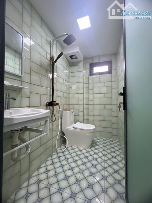 GẤP BÁN NHÀ 3 TẦNG-HXH-DỌN VÀO Ở NGAY-PHẠM THẾ HIỂN-QUẬN 8-DT: 3,7X14-NHỈNH 7 TỶ - 10
