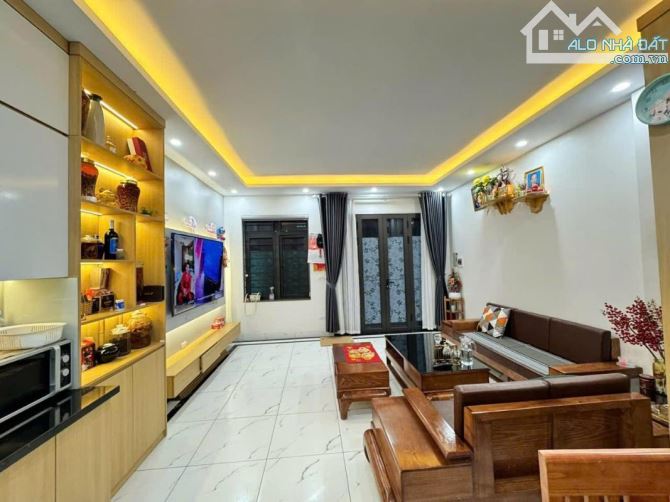 BÁN NHÀ MỄ TRÌ 35M x 5T– LÔ GÓC – NHÀ MỚI – GẦN CÔNG VIÊN – GIÁ 6.4 TỶ - 1