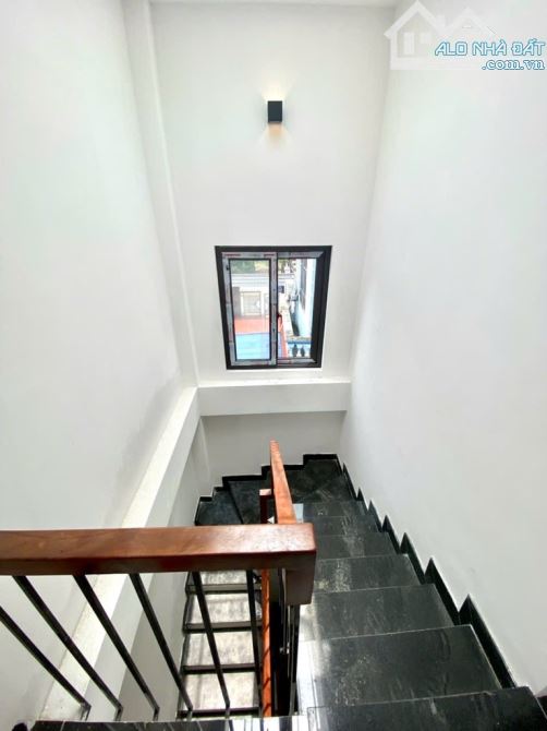 BÁN NHÀ DÂN XÂY NGUYÊN KHÊ Ô TÔ ĐỖ CỬA 40M2 MT5 GIÁ 4.55 TỶ - 1