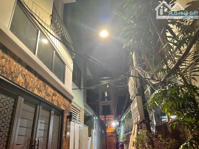 🧨🧨🧨NHÀ CỔ NHUẾ GIÁ MỀM - NHÀ MỚI - NGÕ RỘNG - FULL NỘI THẤT - 48M2 - 4 TẦNG - 9.5TỶ - 1