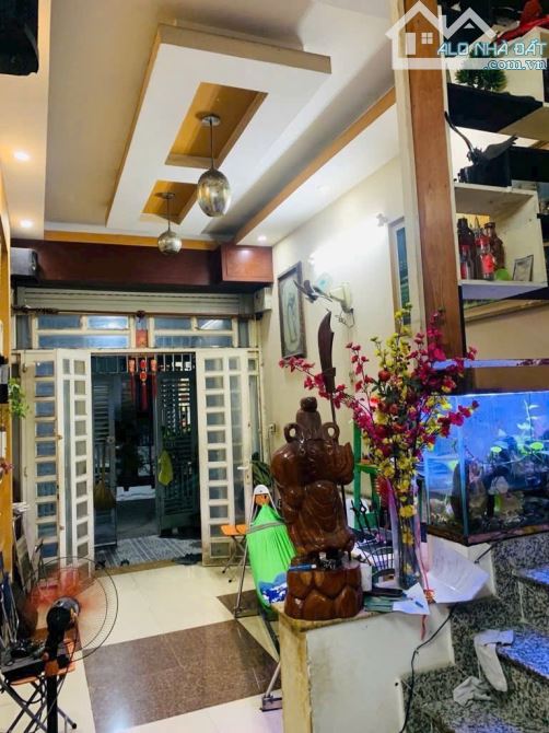 Quận 6, nhà 4 tầng, gần MT, ô tô thông, giá rẻ, nhỉnh 4ty - 1