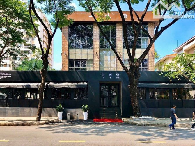 Cho thuê nhà hàng đường Phạm Thái Bường, Quận 7 vị trí cực đẹp - 1