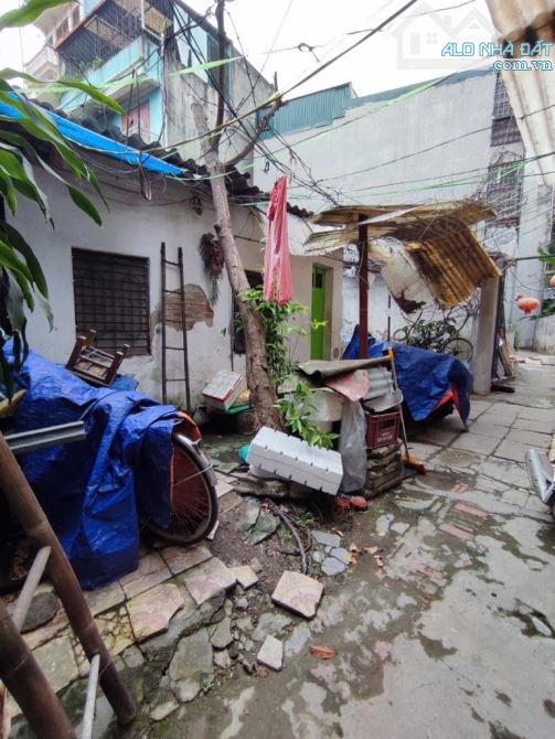BÁN NHÀ 2 TẦNG - ĐẤT 240 M2- TRẦN KHÁT CHÂN -HAI BÀ TRƯNG - 25,5 TỶ - 1