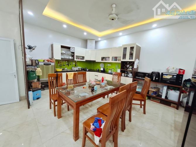 XUÂN ĐỈNH LÔ GÓC - MẶT NGÕ THÔNG KINH DOANH - Ô TÔ QUA NHÀ dt 55m x4 tầng.mt8m.Giá 12.9 Tỷ - 1