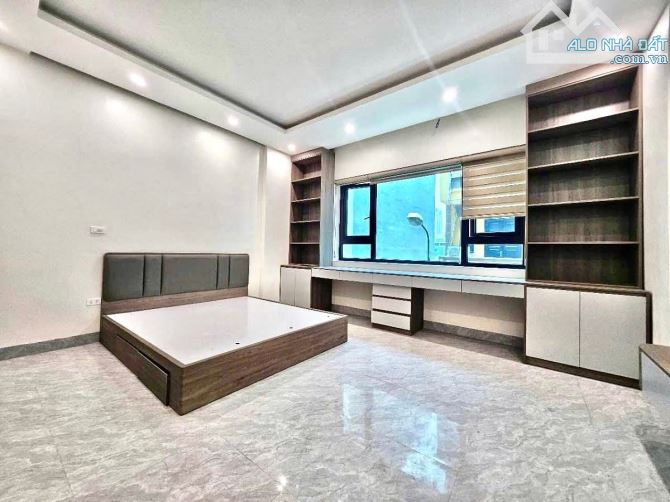 Bán nhà đẹp Tôn Thất Tùng! Phân lô ngõ thông bàn cờ, dân xây mới, 38m2 x 5 tầng 8.tỷ - 1