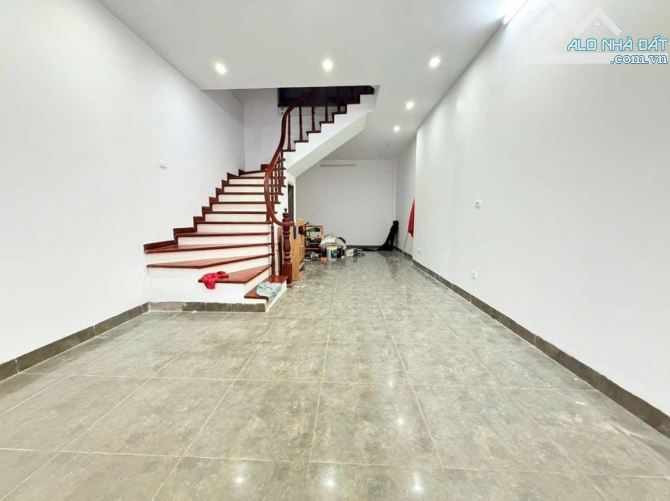 BÁN NHÀ PHẠM TUẤN TÀI - PHÂN LÔ - Ô TÔ TRÁNH 50m2  5 tầng (MT) 4.5m giá 19 tỷ - 1