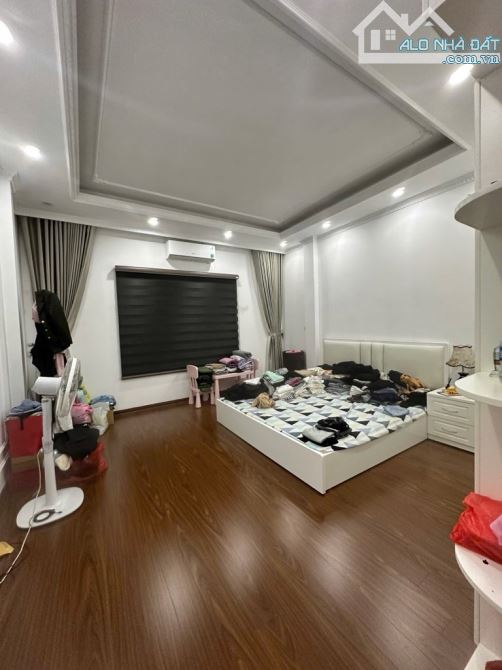 Cần bán nhà Vĩnh Tuy : MẶT TIỀN QUYỀN LỰC – NGÕ NÔNG – NHÀ MỚI ĐẸP – GẦN Ô TÔ - Ở NGAY - 1