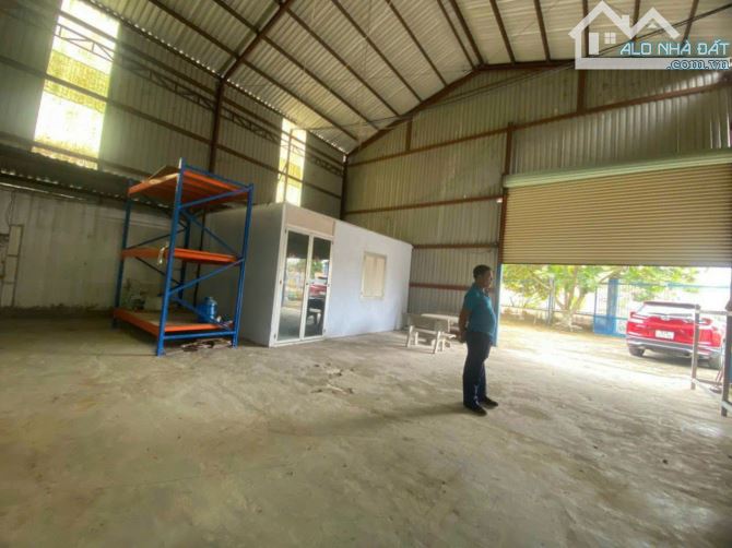Bán gấp kho, xưởng MT Hùng Vương Nhơn Trạch. Giá rẻ 12tỷ SR chính chủ. Gọi ngay 24h - 1
