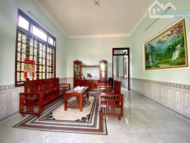 Chính chủ gửi bán nhà 2,5 tầng ngay trung tâm thành phố.Gần khách sạn huế riverside.chỉ 3 - 1