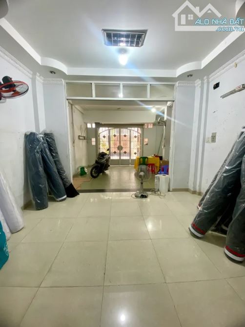 BÁN NHÀ NGUYỄN SƠN ,HẺM XE TẢI TRÁNH, SÁT MẶT TIỀN, 102M2,3 Tầng,– CHỈ 12 TỶ! - 1