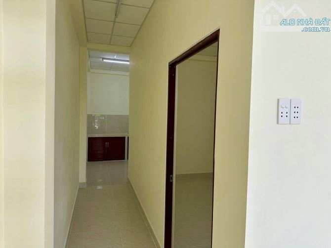 📩 Ngôi nhà nhỏ nhưng đầy ấm áp tiện nghi 56m2 ở Hóc Môn cần bán với giá 700 triệu SổRiêng - 1