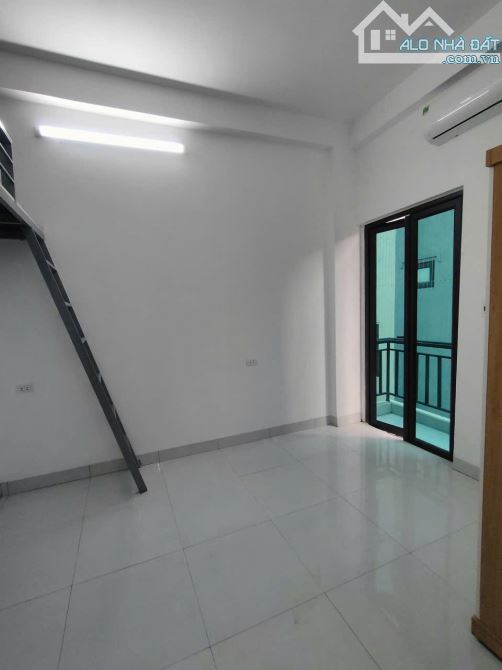 Cho Thuê CCMN 87 Yên Xá Thanh Trì 20m2 Studio Gác Xép Cửa Sổ Ban Công Thang Máy Gần Chợ - 1