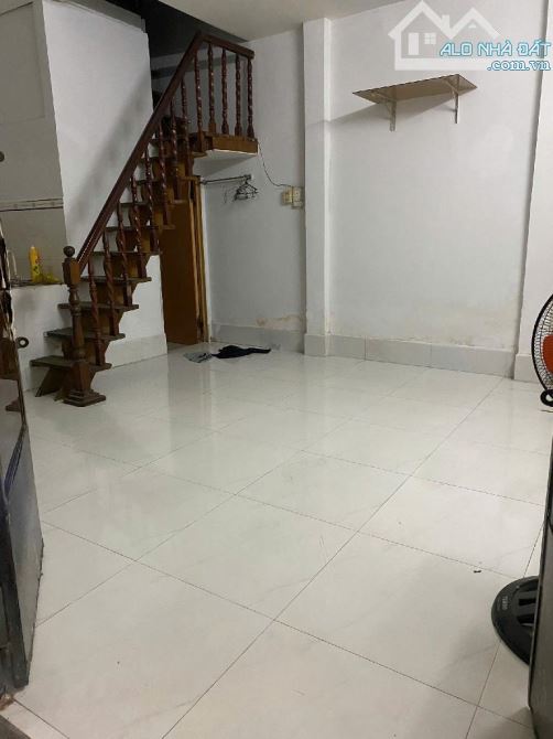 Bán nhà gần chợ TAN HƯƠNG. Tân Phú – Nhà 2 tầng – giá chỉ nhỉnh 2 tỷ - 1