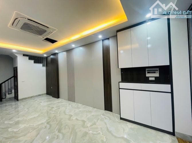 BÁN NHÀ ĐẸP LÊ TRỌNG TẤN 37M x 6TẦNG - THANG MÁY - LÔ GÓC - SÁT ĐƯỜNG LỚN - TIỀM NĂNG TĂNG - 1