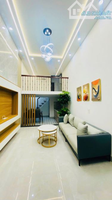 Siêu phẩm Đống Đa, vừa tiền, 2 mặt thoáng, full nội thất, thiết kế đẹp, 30m2, giá 6.35 tỷ - 1