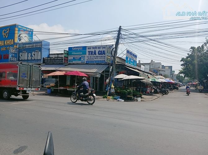 HÀNG ĐẦU TƯ, MẶT TIỀN KINH DOANH NHÀ PHỐ DĨ AN 300M2 10X30M. CHỈ 11 TỶ THƯƠNG LƯỢNG - 1