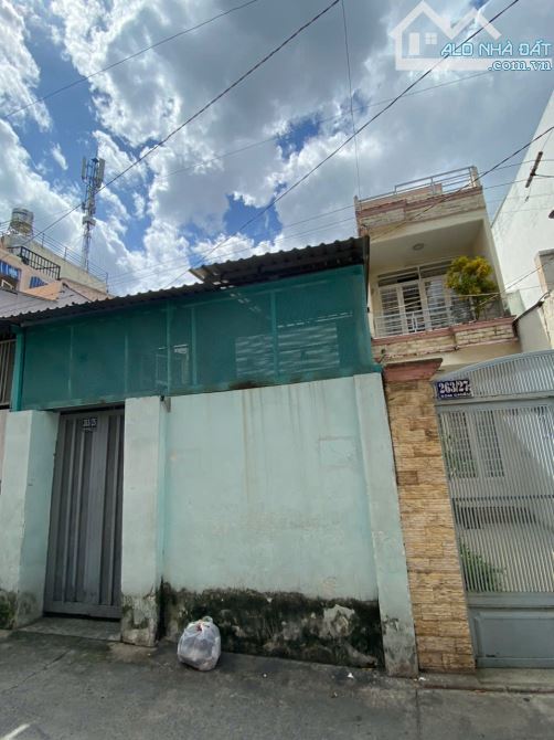 Kẹt tiền cần bán nhà quận 4. Dt 4 x 28m, giá 11,3 tỷ. - 1