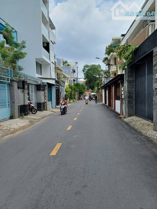 Bán Biệt Thự MT ngay đường Nguyễn Văn Thủ,Quận 1,DT:7mx17m,K/C trệt 3 lầu, Giá chỉ 43 tỷ - 1