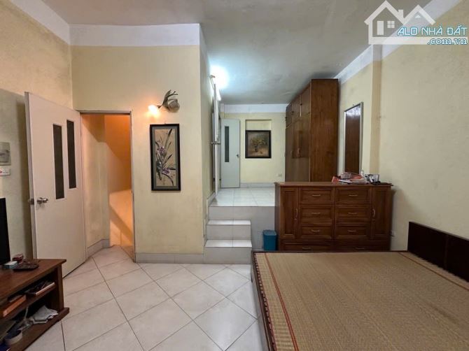 BÁN NHÀ PHỐ VIP CỬA BẮC: 30m2 - 4 tầng - mặt tiền 4,7m - sổ Vuông đét: giá chưa tới 7 Tỷ - 1