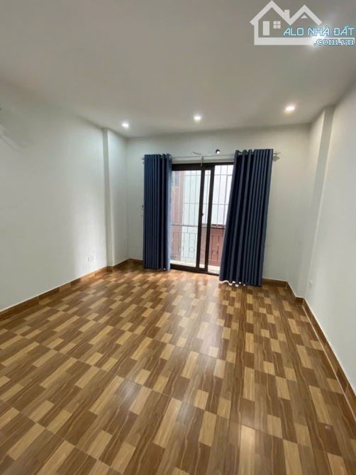 CC B.Á.N NHÀ 39M, 4 TẦNG, 4 NGỦ, CÁCH Ô TÔ TRÁNH- ĐỖ 50M, 5.75 TỶ CTL KIẾN HƯNG- XA LA - 1