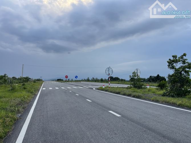 Bán 5ha (50.000m2) đất mặt tiền Hàm Kiệm, NovaWorld, Cách dự án Nova 300m