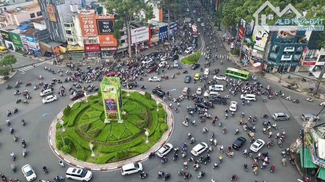 Bán nhà mặt tiền 3 Tháng 2, phường 12, quận 10. Ngang 20m - 1