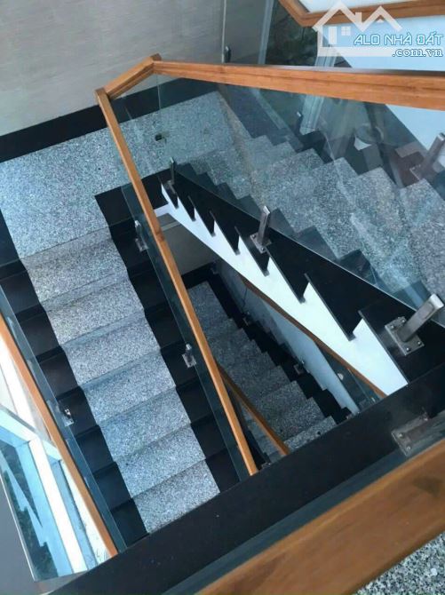 Bán nhà 73 Nguyễn Thị Minh Khai, Bến Thành, Q.1 - DT 17x20m - 140 tỷ - 1