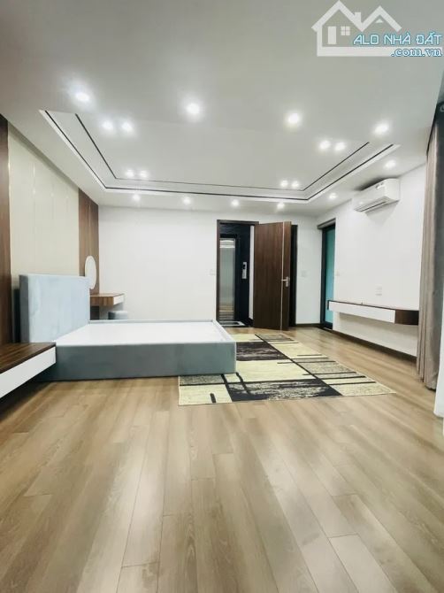 Bán nhà 7 tầng thang máy, gara ô tô, Nguyễn Văn Cừ – Ngọc Lâm, 47/50m², nhỉnh 12 tỷ - 1